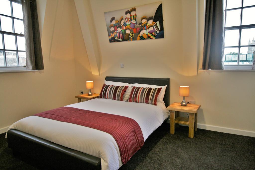 Central Hotel Gloucester By Roomsbooked Room photo